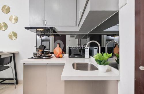 Tangerang Apartment | Azura by Kozystay - Alam Sutera