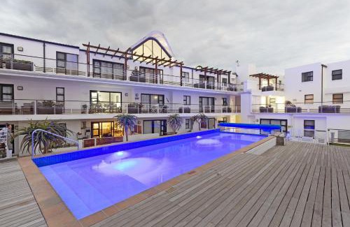 Big Bay Apartment | Azure 11 by Host Agents