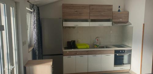 Molunat Apartment | "Azzurra Apartments