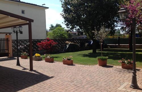 San Giovanni Lupatoto Bed & Breakfast | B&B Acero Rosso