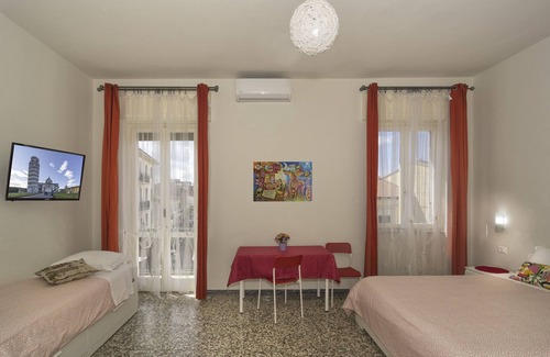 Pisa House | B&B Aliante & 2 Quadruple rooms Pisa-Tuscany