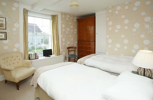 Mere Bed & Breakfast | B&B Castleton House