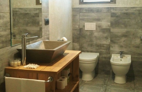 Madonna di Tirano House | B&B Corte Rossa