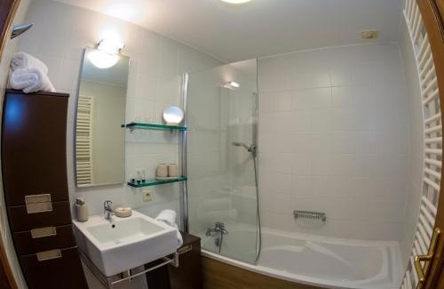 Laneffe Bed & Breakfast | B&B Ferme Château de Laneffe