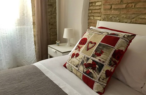 Ortona Bed & Breakfast | B&B La Dimora di Tommaso Apartment - Historic House Bike Friendly Ortona