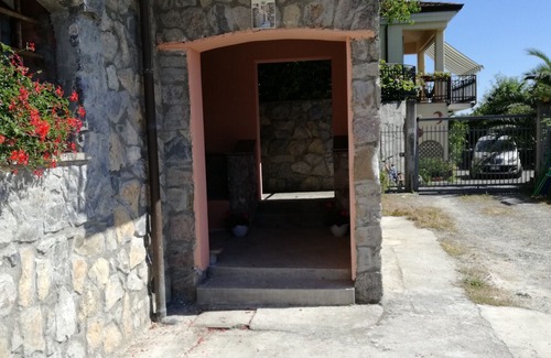 Ricco del Golfo di Spezia Apartment | B & b La Fontanella by Sandra Riccardi