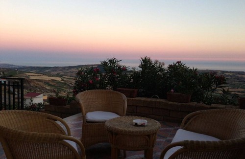 Agrigento House | B&B MonteMare-3rd floor apartment for 16 people