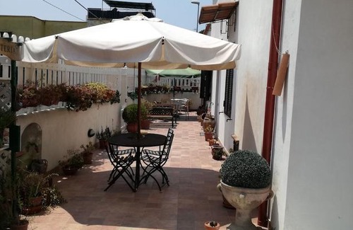 Torre Annunziata Bed & Breakfast | B&B Pompeilog