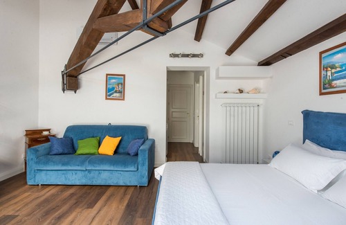 Palermo Bed & Breakfast | B&B Villa Liberty sul mare - Camera Cobalto