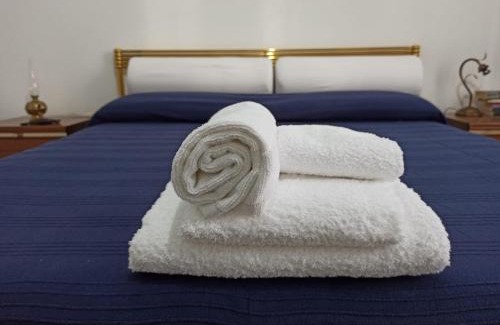 Rocca Ranieri House | B&BEES