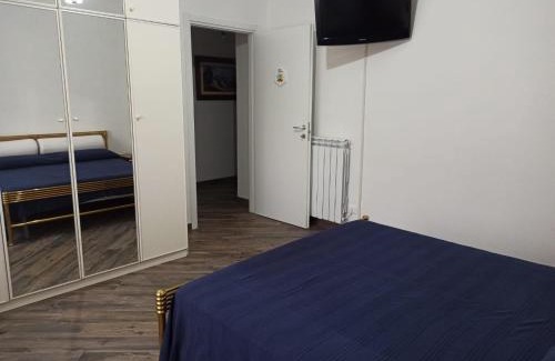 Rocca Ranieri House | B&BEES