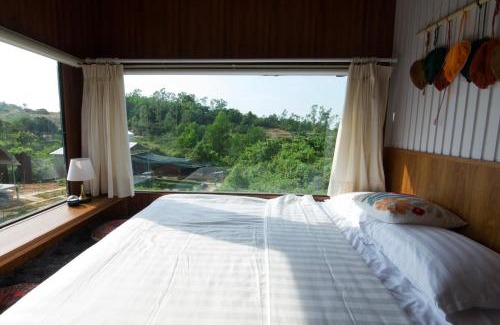 Huong Thuy Cabin | B tree Retreat homestay