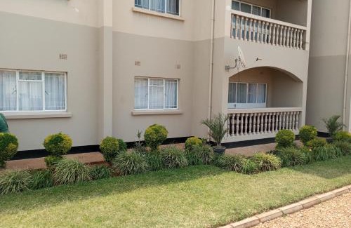 Lusaka Province Apartment | B01 Laxia Appartment