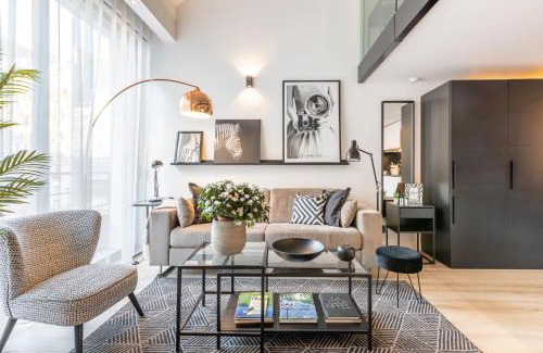 15th Arrondissement Apartment | B1 Loft Duplex 175Blo-Paris Convention
