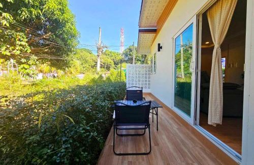 Bang Bao Bay House | Baan suan khun ta บ้านพักสวนคุณตา