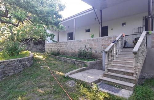 Garni House | Babaynner