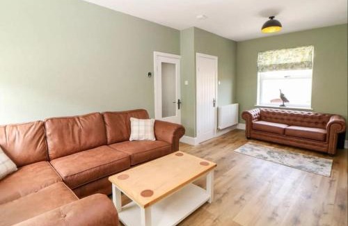 Stoney Middleton House | Babbling Brook Cottage