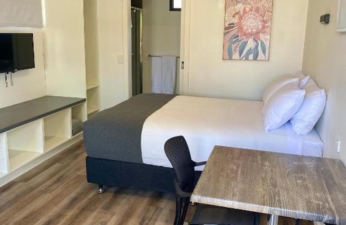 Bacchus Marsh Hotel | Bacchus Marsh Caravan Park