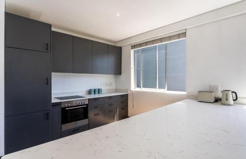 Cape Town City Centre Apartment | Bachelor Lux