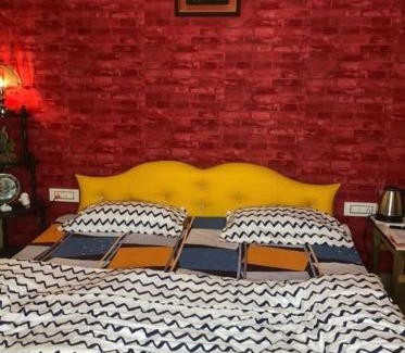 Pathankot Bed & Breakfast | Backpackers homestay, hotel