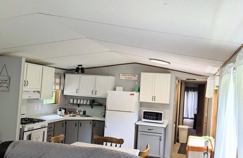 Dunbar House | Backroad Pines HideawaynYour ATV & Waterfall Adventure Basecamp!