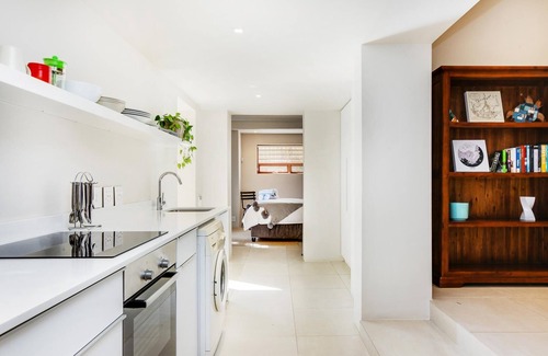 Green Point Cottage | Backup-Powered Beautiful Garden Apartment Located in Popular Green Point Village