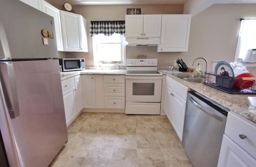 Ruffin House | Backwoods Guesthouse Near VIR and Hycolake