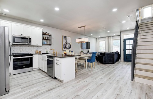 Indianapolis House | Backyard Retreat~5 Min to Lucas Oil~Spacious Indy Home for Groups