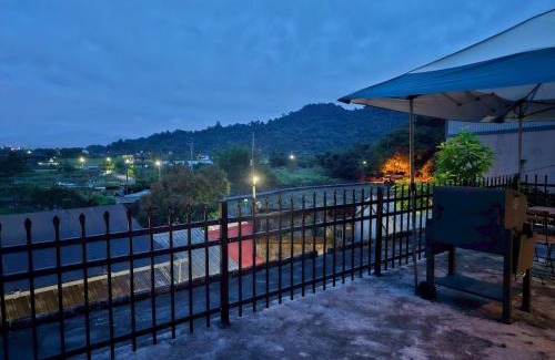 Yuanshan House | Backyard