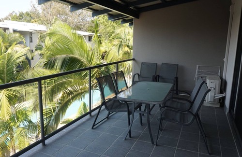 Rainbow Beach Apartment | Baden 80 - Rainbow Shores. Air conditioned Unit - Top Floor - Walk To Beach