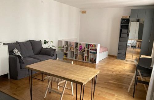 20th Arrondissement Apartment | Bagnolet 2 - CI - Parisian studio near Père Lachaise for 2 pers