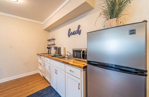 Bahama Beach Apartment | Bahama Breeze | Cozy 1BR | Cozy Retreat