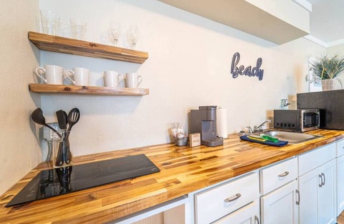 Bahama Beach Apartment | Bahama Breeze | Cozy 1BR | Cozy Retreat