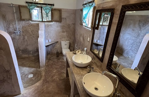 Kiwengwa Hotel | Bahati Villa
