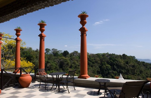 Jaco Villa | Bahia Encancantada, 8 Bedrooms, Sleeps Up to 24 people! Great Location!