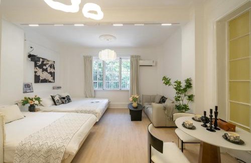 Changning Apartment | Bai