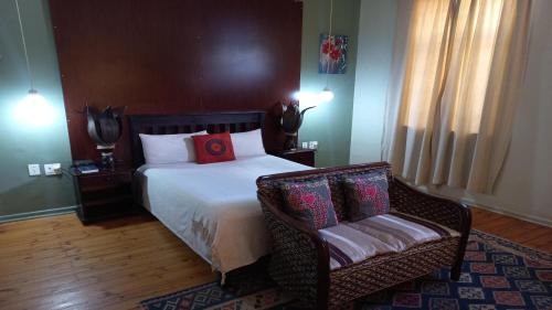 Upington House | Bains House