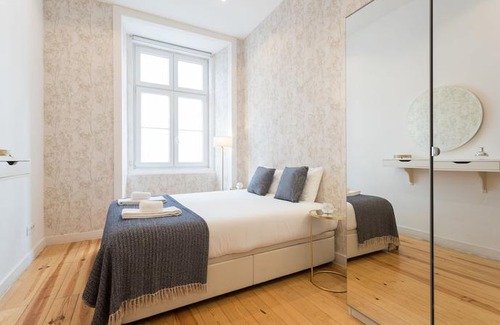 Baixa Apartment | Baixa Modern Three-Bedroom Apartment - By Lu Holidays