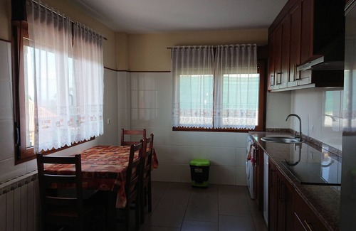 Ponte Caldelas House | Baixo O Castelo House