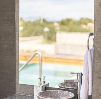 La Ventana Apartment | Baja Winds Condo poolside