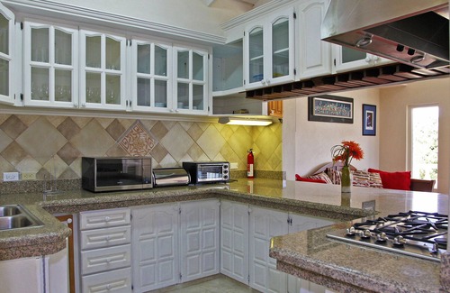 Old Trees Bay Villa | Bajan Breeze- Adjoining Apts.-Great Value in Ideal Location!