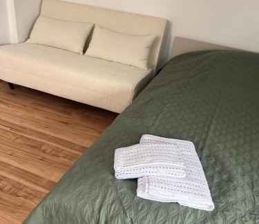 Wehen Apartment | Bakirs Village - Zimmer Vollmöbliert im schönen Taunus