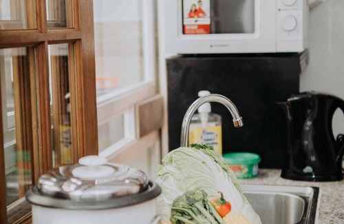 General Santos Apartment | Balai ni Zoe-Cheerful home with hot and cold shower and outside dining and bar