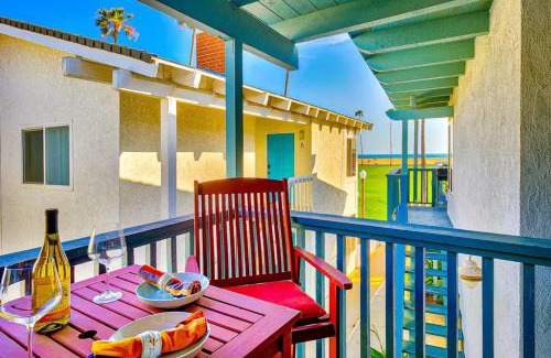 Balboa Peninsula House | Balboa Peninsula Hidden Gem with Private Balcony & Stunning Views