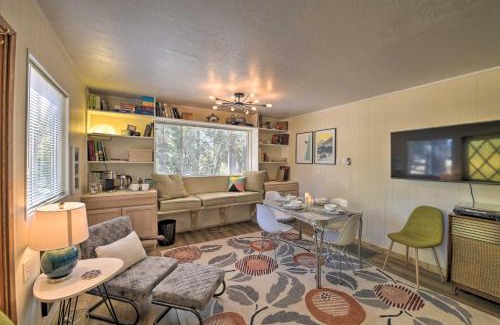 Glencoe House | Balcony and Forest Views Cabin in Pioneer!