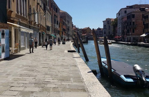 Cannaregio Apartment | BALCONY-GHETTO 2pax internet aircond, wifi