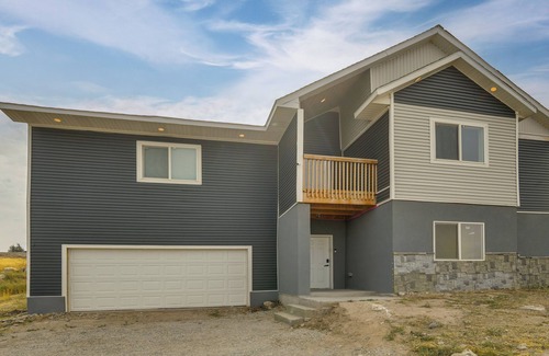 Idaho Falls Apartment | Balcony & Stunning Views: Airy Apt in Idaho Falls