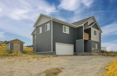 Idaho Falls Apartment | Balcony & Stunning Views: Airy Apt in Idaho Falls