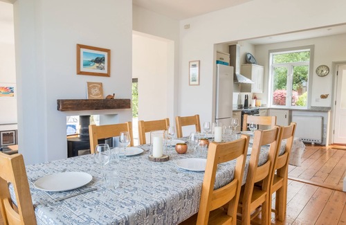 St. Agnes House | Balglaze, beautiful house & Cabin, large garden, near beach & village amenities