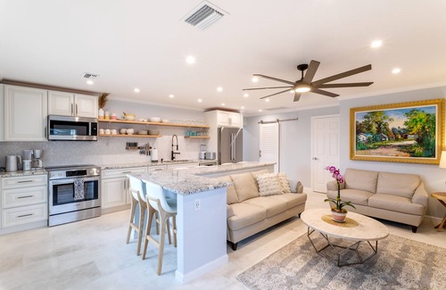Boynton Beach House | Balinese-Inspired Oasis & Tropical Tranquility